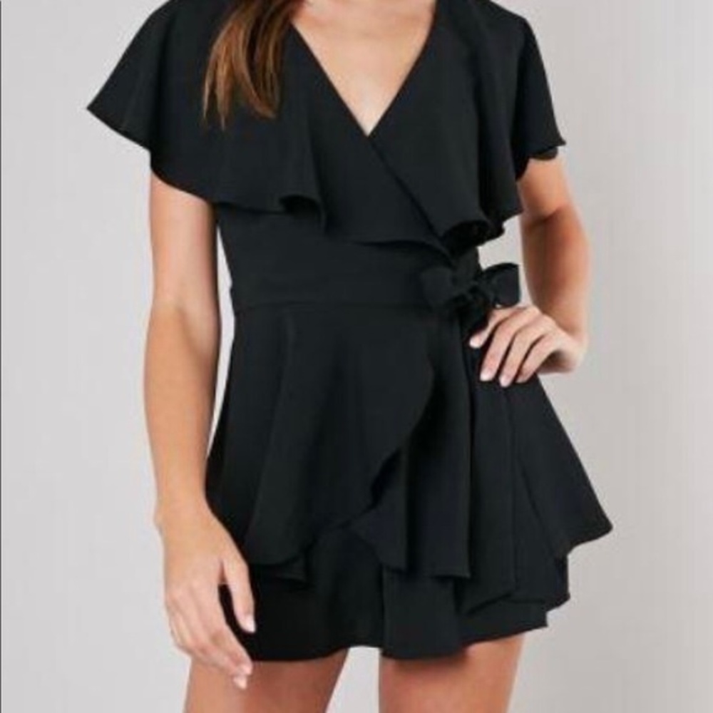 DO+BE Open Back Partial Wrap Side Zip Flowy Waterfall Ruffles Skater Romper S